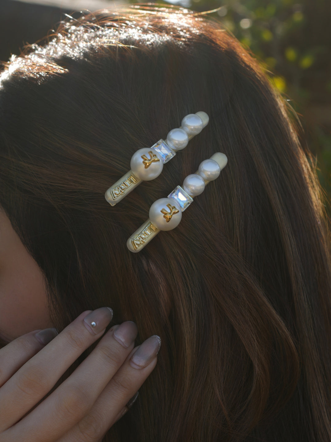 Elegant Pearl & Crystal Hair Clip Set – Pack of 2