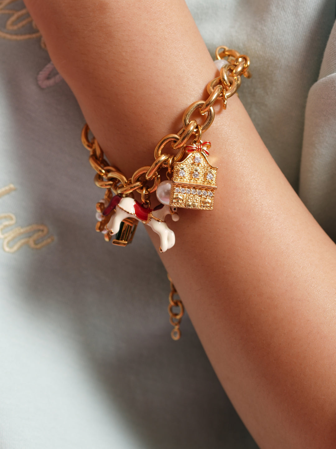 Gold Vintage Charm Bracelet