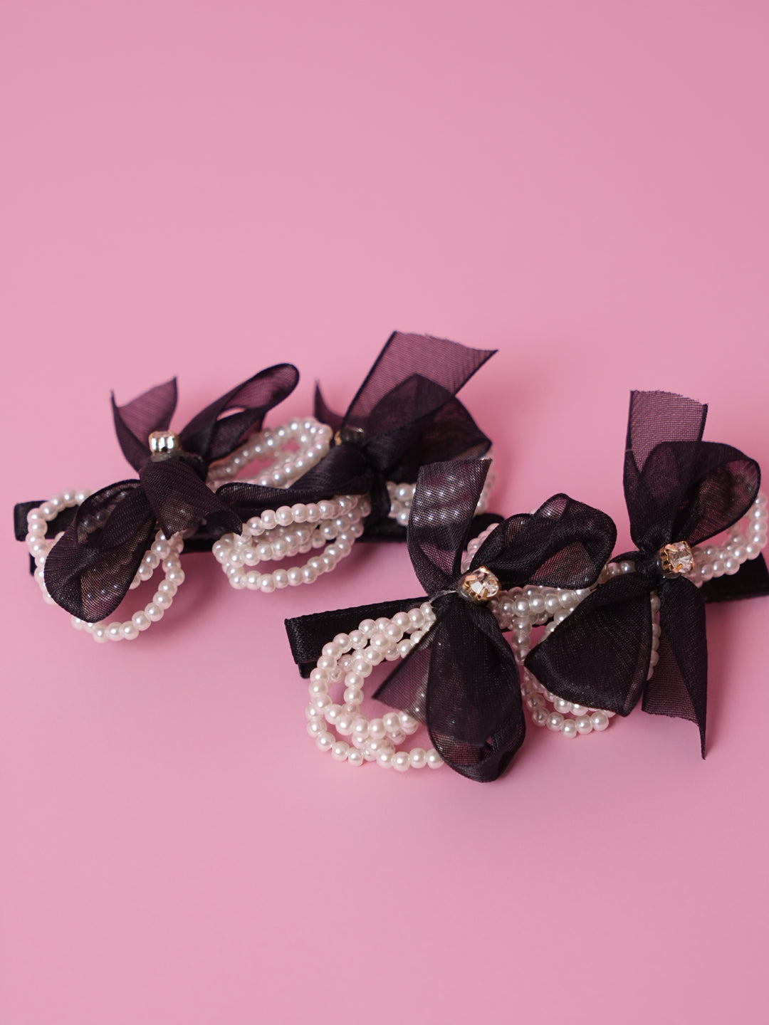 Fabric bow & pearl clips