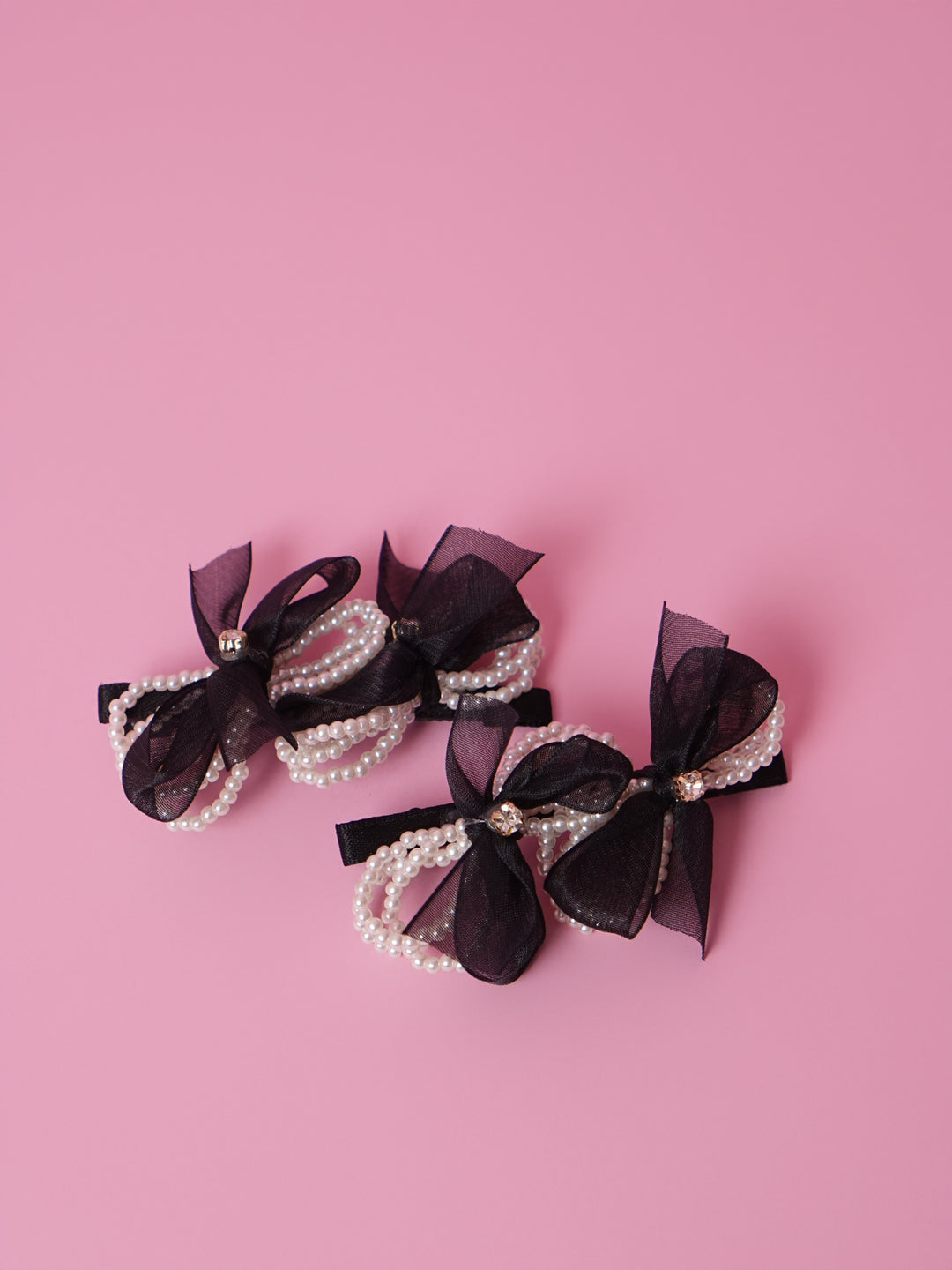 Fabric bow & pearl clips