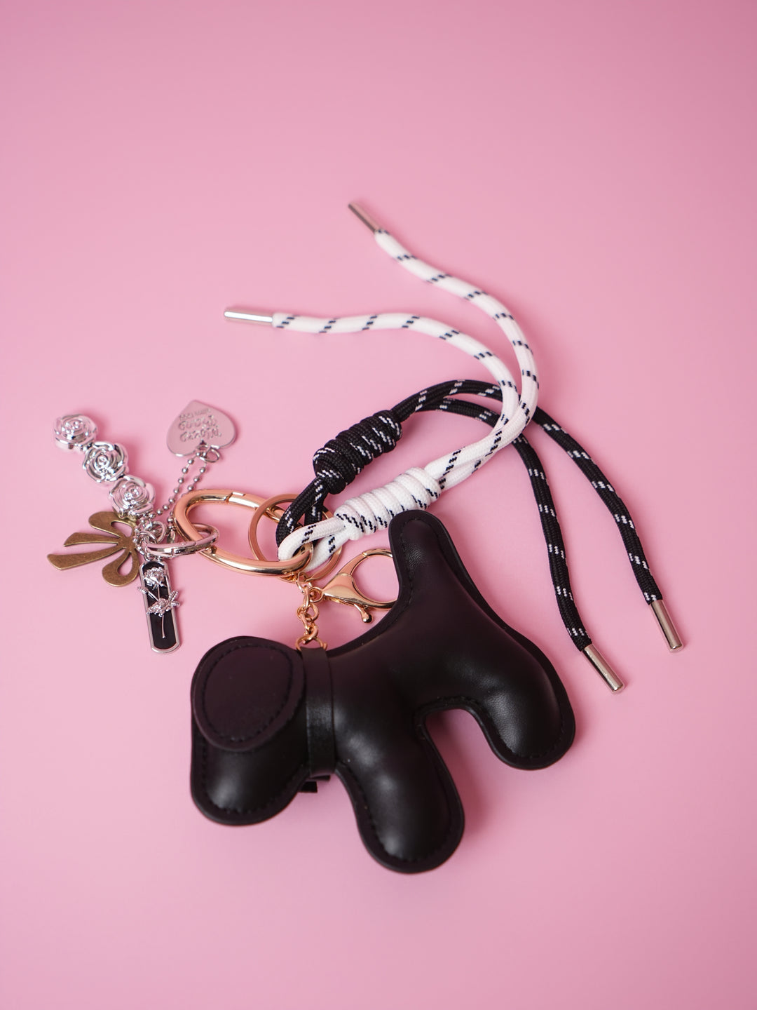 Chic Dog Bag Charm – Cute & Stylish Accessory