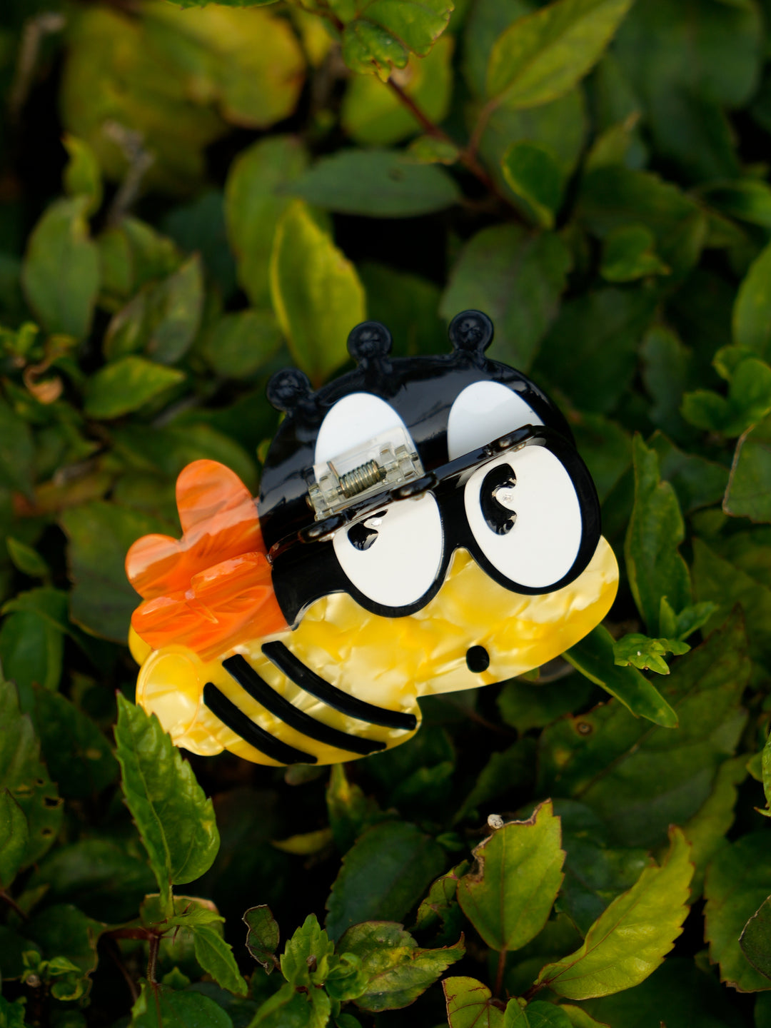 Bee-Shaped Hair Claw