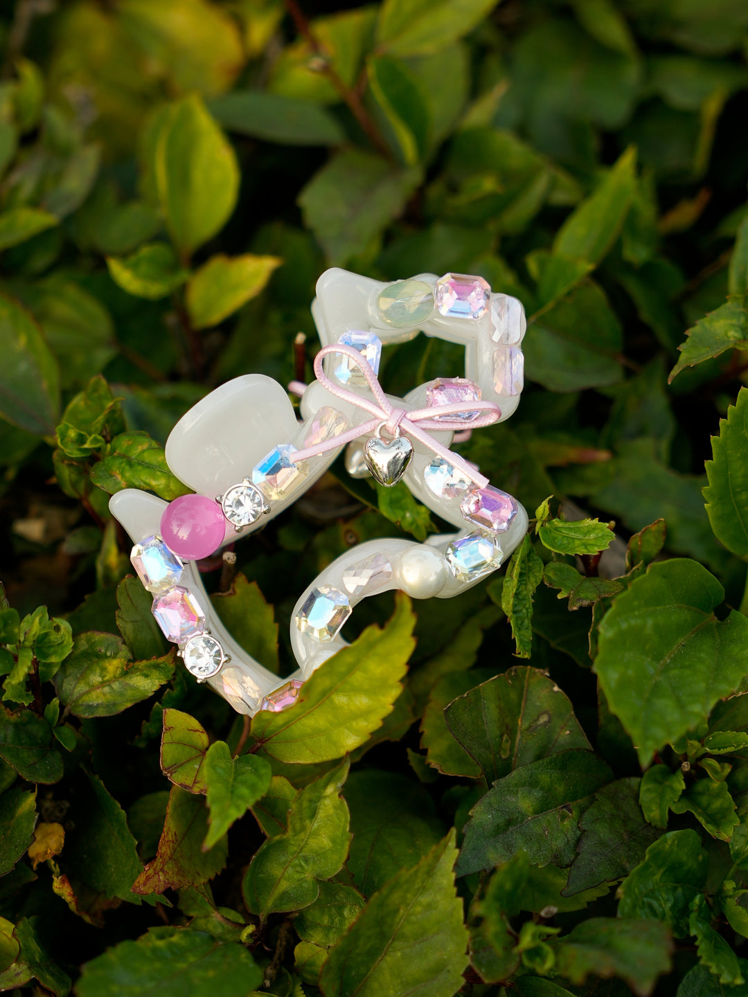 White Crystal Dog Hair Claw