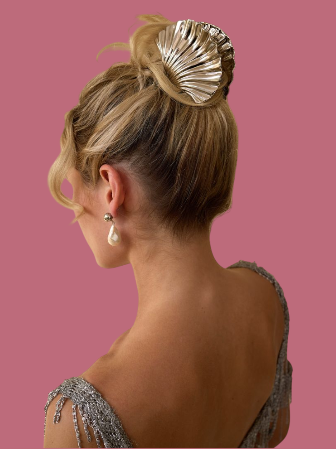 Shell Hair Claw