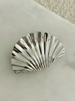 Load image into Gallery viewer, Shell Hair Claw silver
