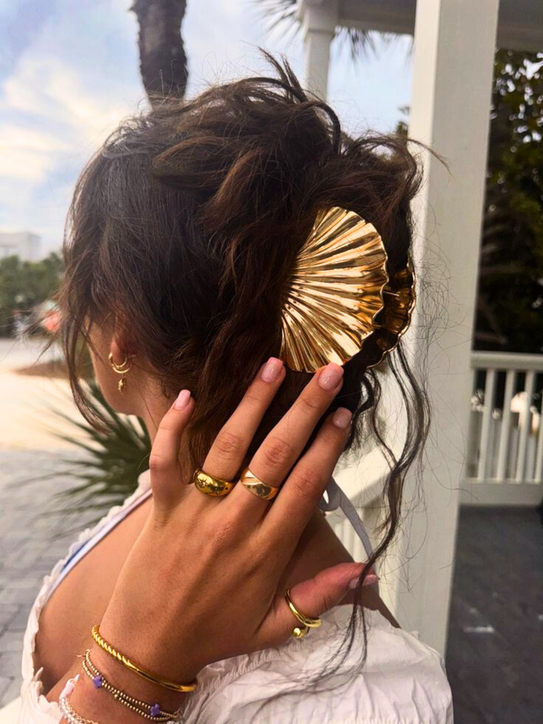 Shell Hair Claw