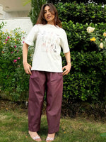 Load image into Gallery viewer, Plum Carrot Fit Pants
